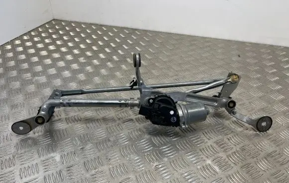 BMW X3 G01 Front wiper linkage 7399004