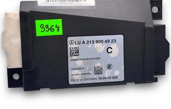 Mercedes-Benz E AMG W213 Central body control module S3367 A2139004923