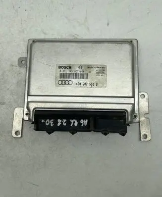 Audi A6 S6 C4 4A Engine control unit/module 4D0907551B 26SA4296 0261203957