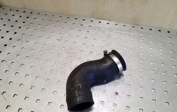 Audi A4 S4 B7 8E 8H Intercooler hose/pipe 8E0145837G