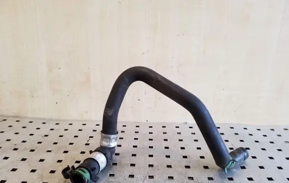 Renault Megane III Engine coolant pipe/hose