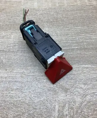 Volkswagen Caddy Hazard light switch 1T0953509