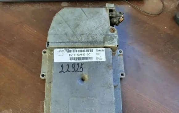 Ford Transit Engine control unit/module 8c1112a650cc 8c11-12a650-cc