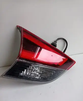 Nissan Rogue Tailgate rear/tail lights LHAJ018711 1121500217