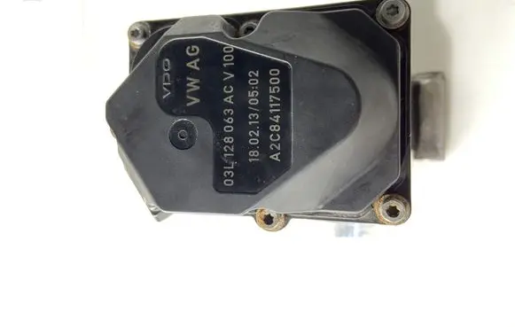 Volkswagen PASSAT B7 Engine shut-off valve A2C84117500