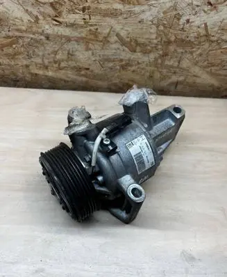 Dacia Sandero Air conditioning (A/C) compressor (pump) 926003541R T99133AA 7043571108
