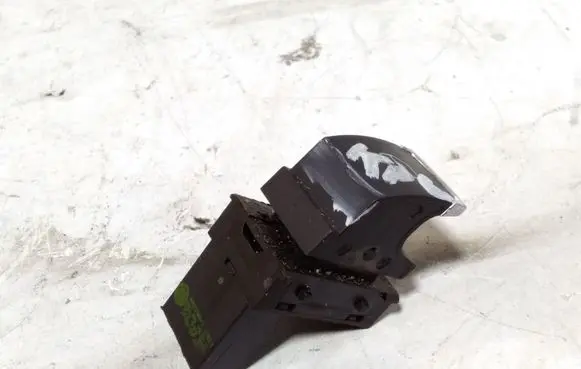 Volkswagen PASSAT CC Electric window control switch
