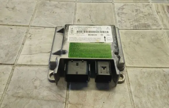 Mazda 3 I Airbag control unit/module 0285001453 630006659701 BP4K57K30B