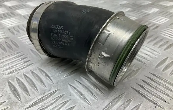 Intercooler hose/pipe