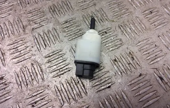 Opel Corsa F Brake pedal sensor switch 9813503180