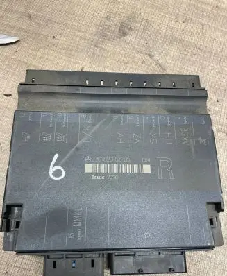 Mercedes-Benz E W211 Other control units/modules A2208205685 7270