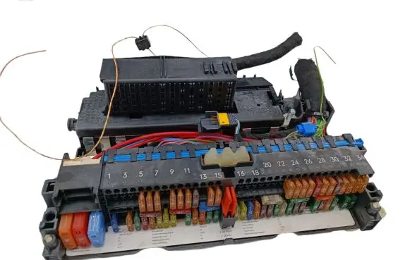 BMW X3 E83 Fuse module 0072075966K