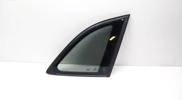 Rear side window