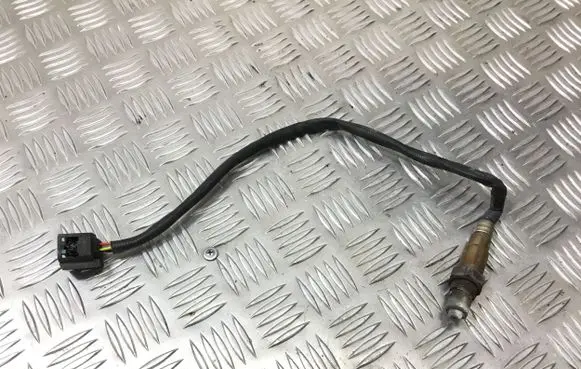 BMW 6 F12 F13 Lambda probe sensor 7576673