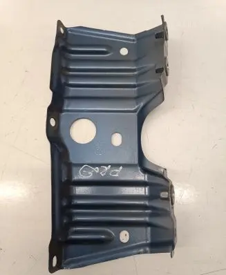 Subaru Forester SK Fender mounting bracket