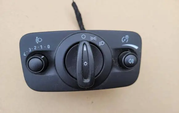 Ford Fiesta Light switch 10099372 C1BT13A024DB