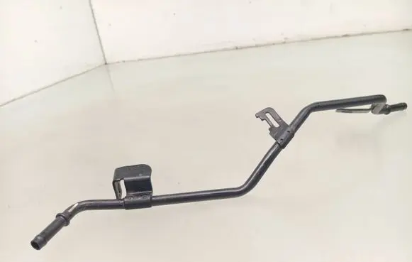 Volkswagen Golf VII Engine coolant pipe/hose 04L121070D