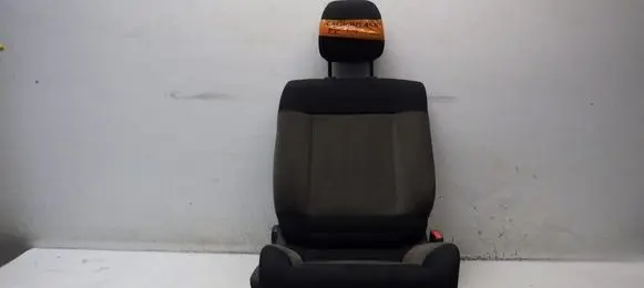 Citroen C4 Cactus Front passenger seat 