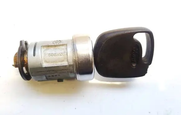 Ford Mondeo Mk III Ignition lock uc592300a