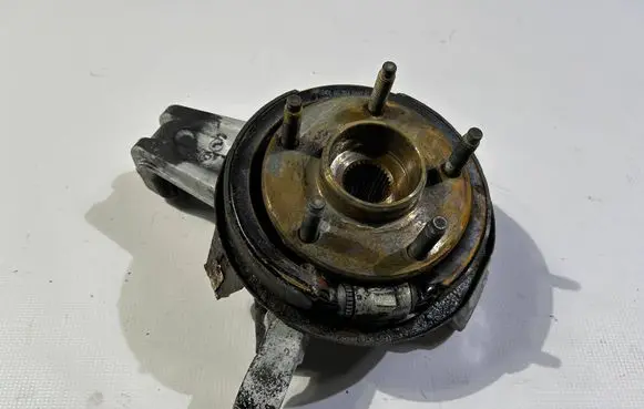 Chevrolet Corvette C6 Stub axle 15876589