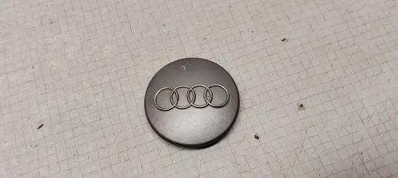 Audi A4 S4 B5 8D Original wheel cap 8D0601170