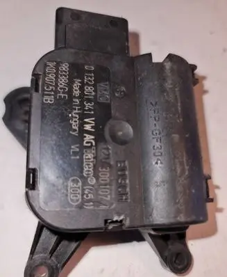Volkswagen PASSAT B6 Air flap motor/actuator 0132801341 983386GE 1K0907511B