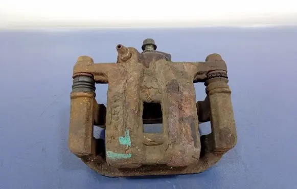 Chevrolet Lacetti Rear brake caliper