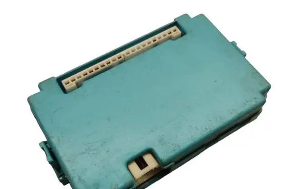 Mitsubishi Galant Fuse box set MR24316 7603