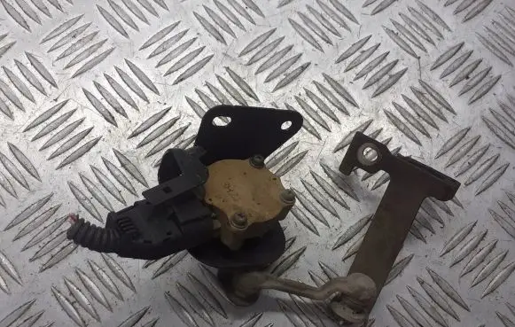 Toyota Avensis T250 Headlight ballast module Xenon