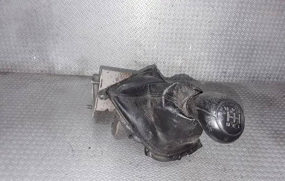 KIA Carnival Gear shifter/selector