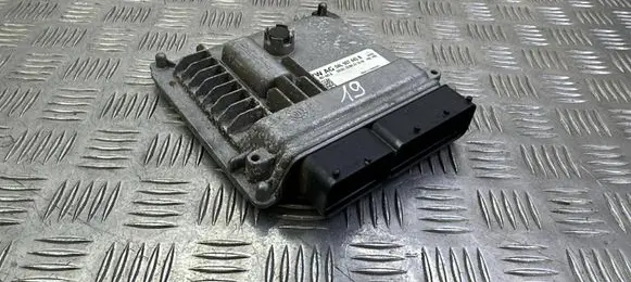 Skoda Octavia Mk3 (5E) Engine control unit/module 04L907445B 28445556