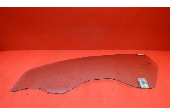 Hyundai Genesis Front door window glass four-door 