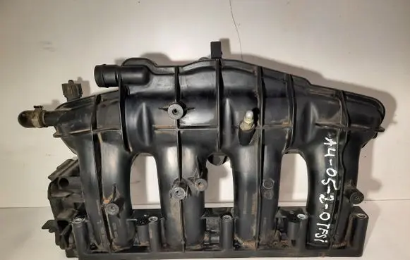 Audi A4 S4 B7 8E 8H Intake manifold 06F133201N