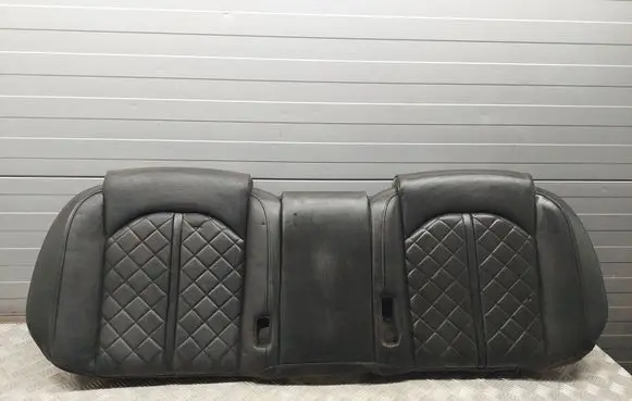 Audi A8 S8 D4 4H Rear seat 