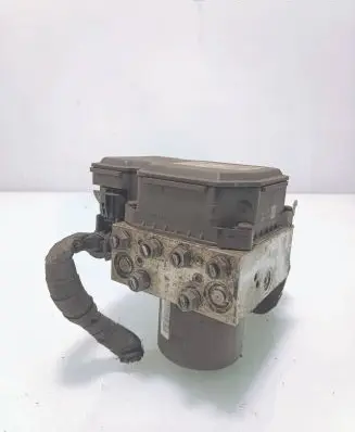 Volkswagen PASSAT B7 ABS Pump 3AA614109AC 17654043 5622r446194611179