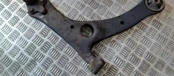 Toyota Corolla Verso AR10 Front lower control arm/wishbone
