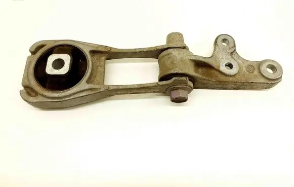 Toyota Yaris XP210 Gearbox mount