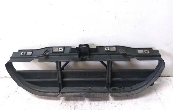 BMW X1 E84 Intercooler air guide/duct channel 51747186776