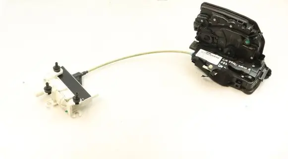 BMW 7 G11 G12 Rear door soft close latching motor 7368451 2581897