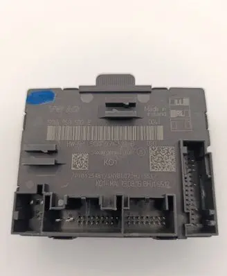 Volkswagen PASSAT B8 Door control unit/module 5Q0959592E 5Q0959592B