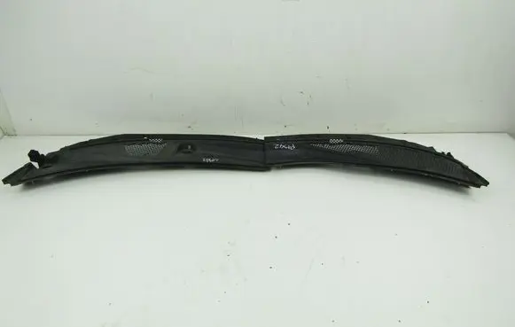Nissan Primera Wiper trim 