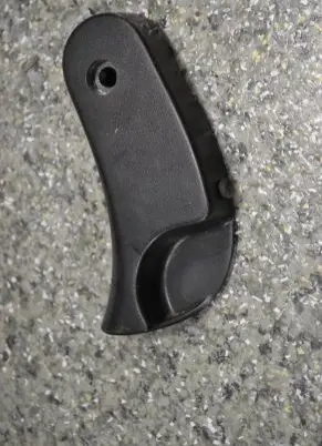 BMW 3 E46 Engine bonnet (hood) release handle 8223183