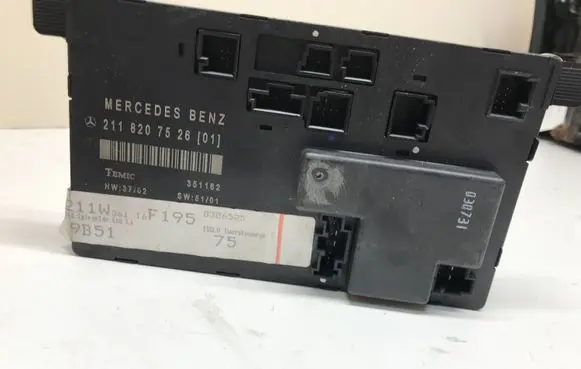 Mercedes-Benz E W211 Door control unit/module 2118207526 9799888 9794078117