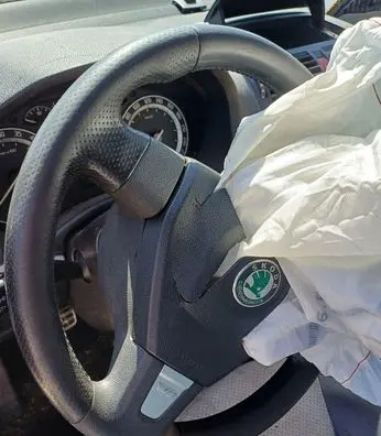 Skoda Octavia Mk2 (1Z) Steering wheel
