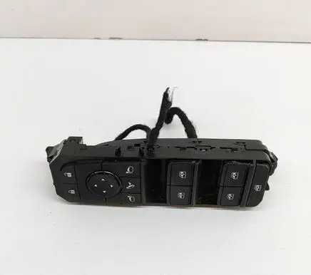 Nissan Qashqai J12 Electric window control switch 254016UB4A