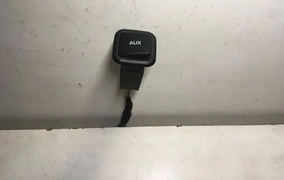 Skoda Yeti (5L) AUX in-socket connector 5J0035475