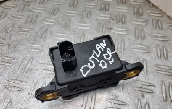 Mitsubishi Outlander ESP acceleration yaw rate sensor 4670A282