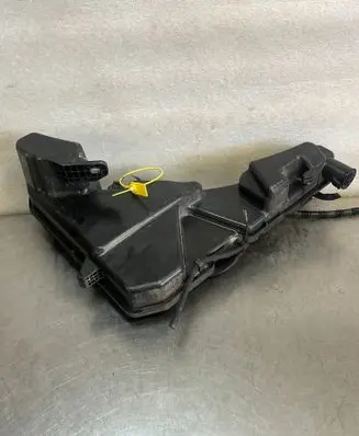 Audi Q5 SQ5 Windshield washer fluid reservoir/tank 