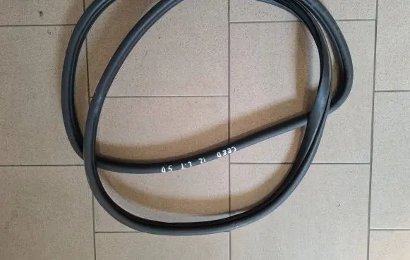 KIA Ceed Rear door rubber seal (on body) 