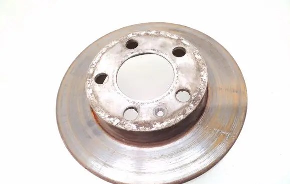 Volkswagen Golf IV Rear brake disc